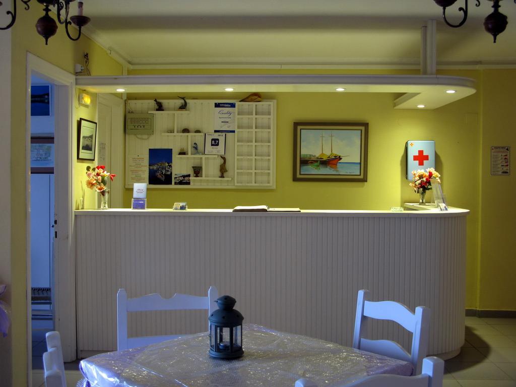 Stella Hotel Apartments ฟิสคาร์โด ภายนอก รูปภาพ