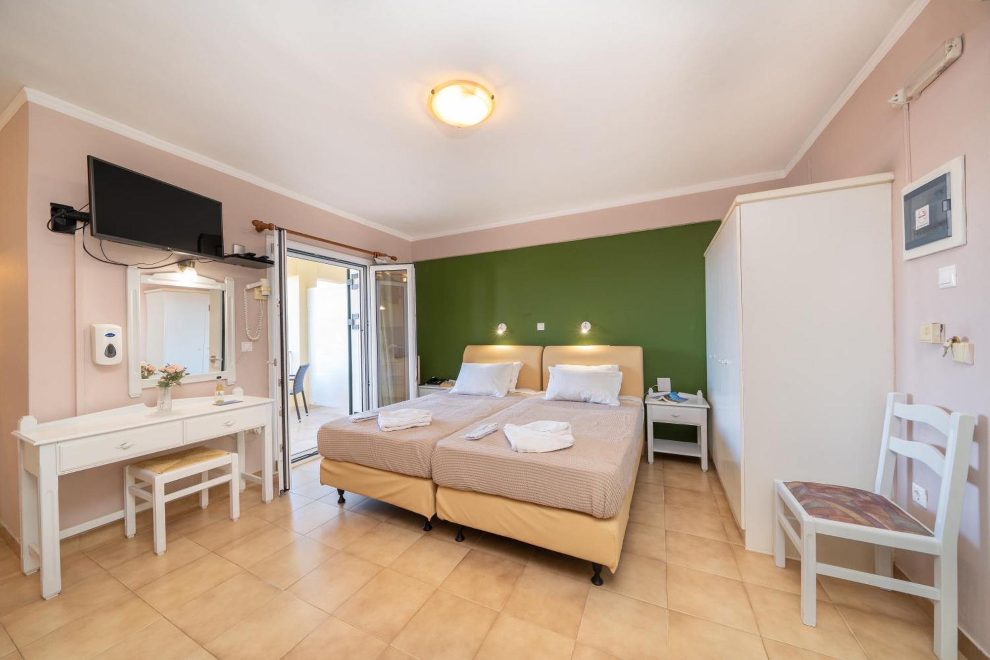 Stella Hotel Apartments ฟิสคาร์โด ภายนอก รูปภาพ