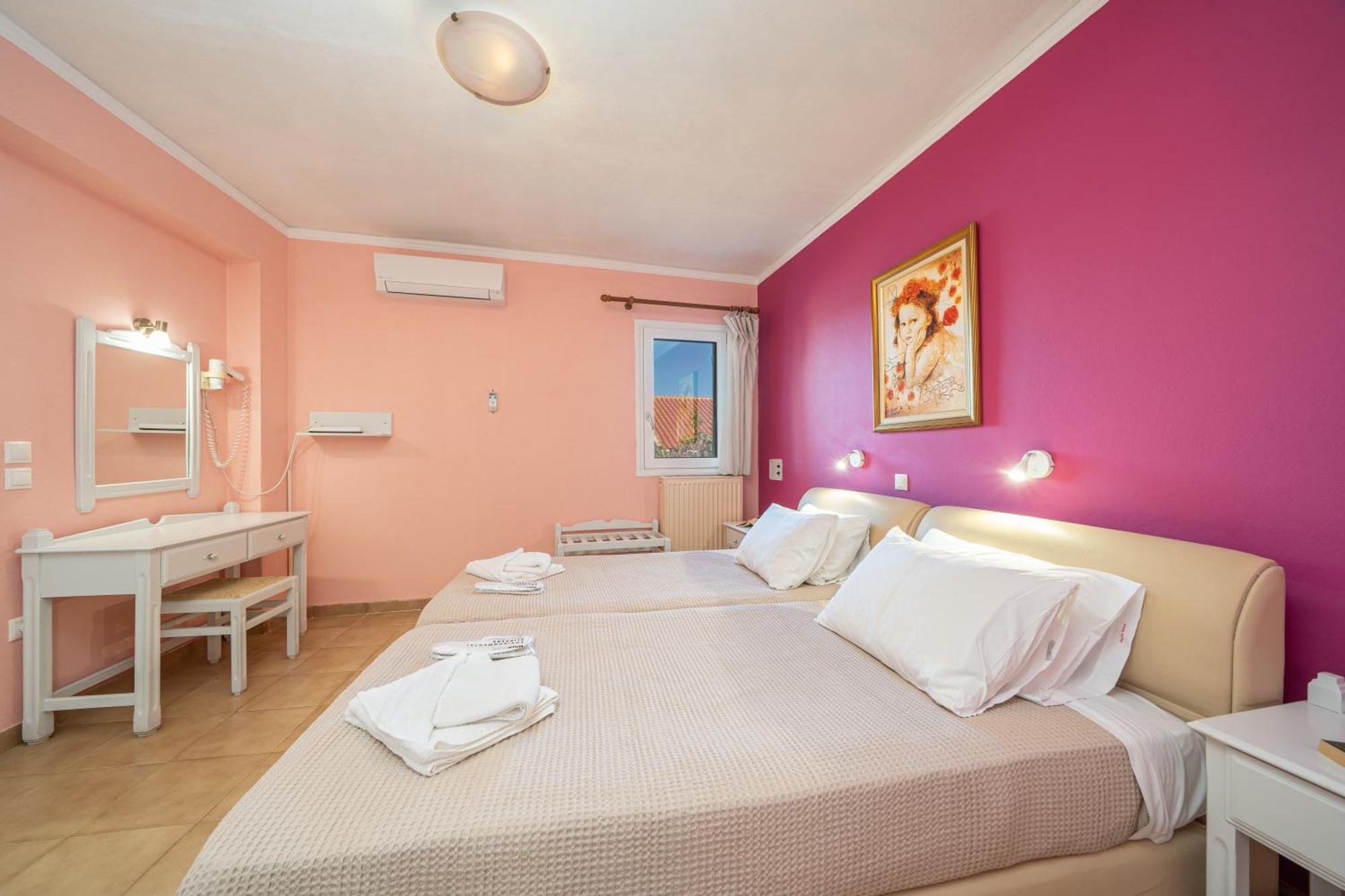 Stella Hotel Apartments ฟิสคาร์โด ภายนอก รูปภาพ