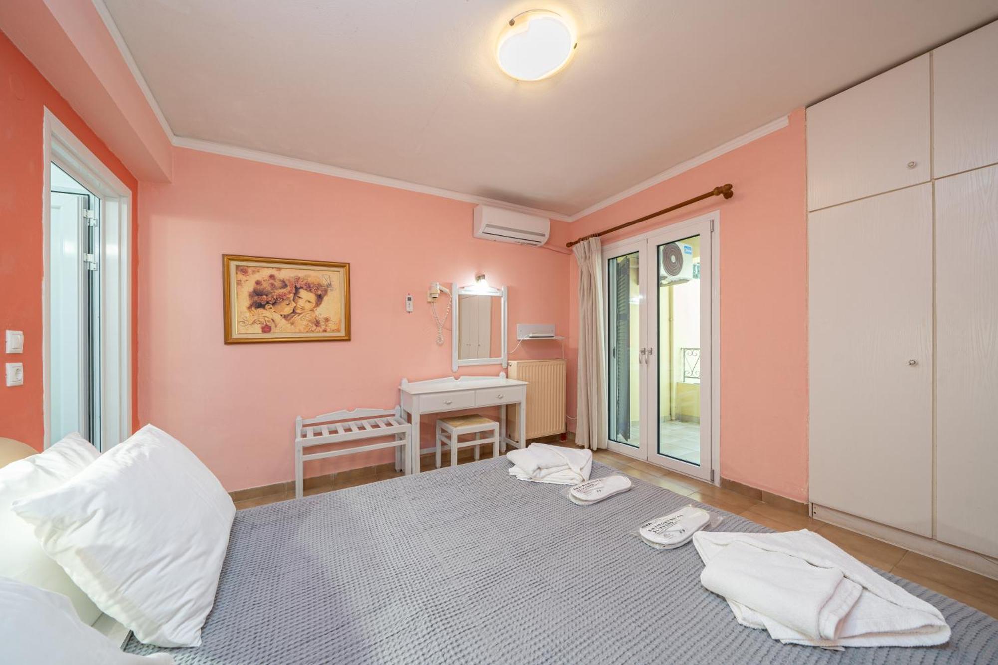 Stella Hotel Apartments ฟิสคาร์โด ภายนอก รูปภาพ