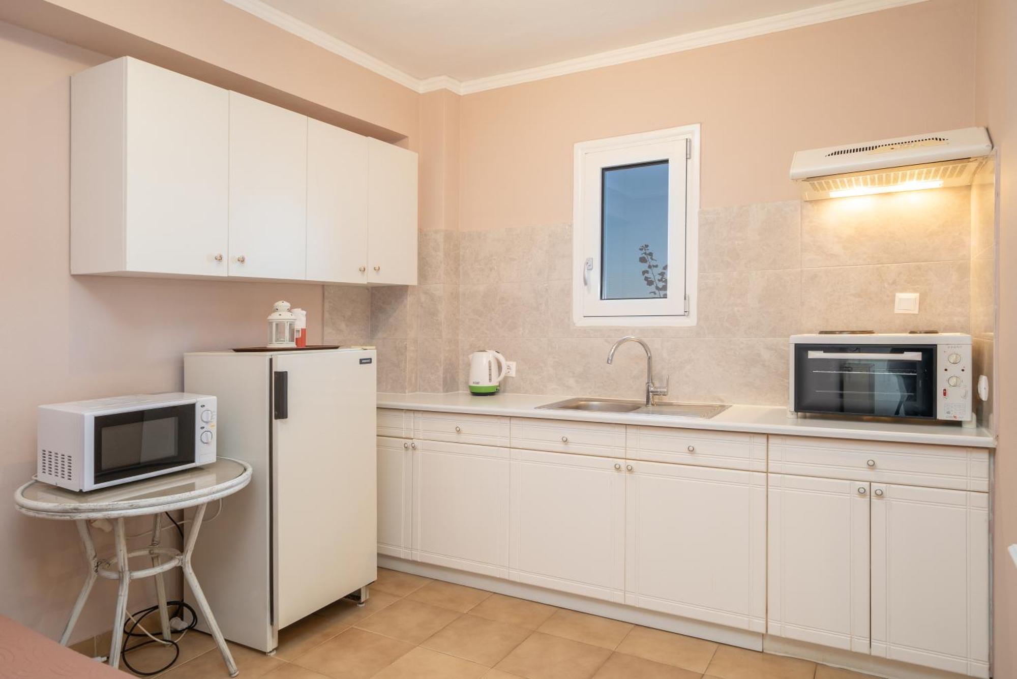 Stella Hotel Apartments ฟิสคาร์โด ภายนอก รูปภาพ
