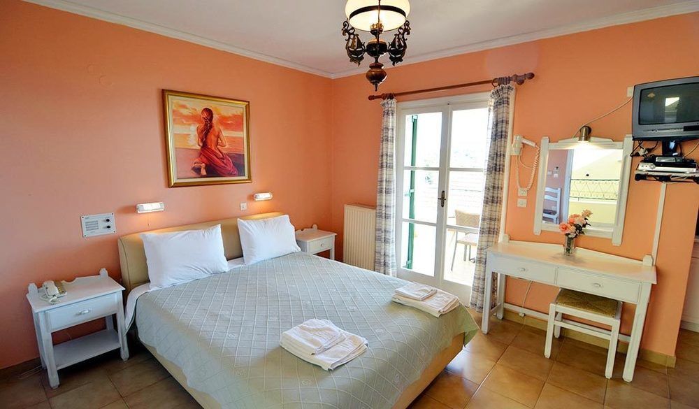Stella Hotel Apartments ฟิสคาร์โด ภายนอก รูปภาพ